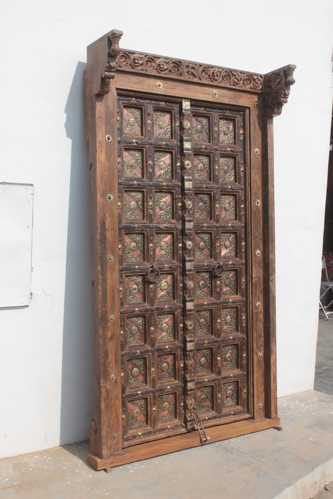 Old Indian door in old teak, piece and patina of origin