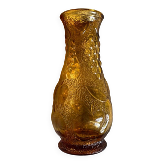 Vase en verre moulé, decor fruit année 1970