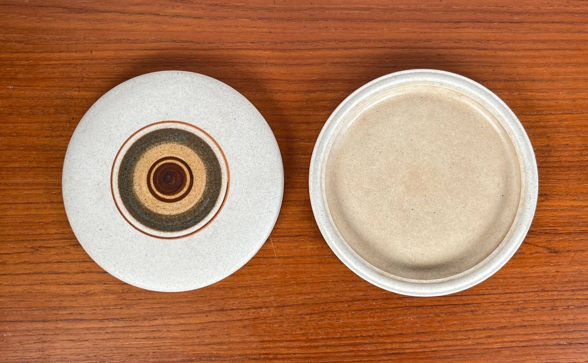 Vintage stoneware bowl with lid by Tove Rappold for Knabstrup, Denmark, 1970s.