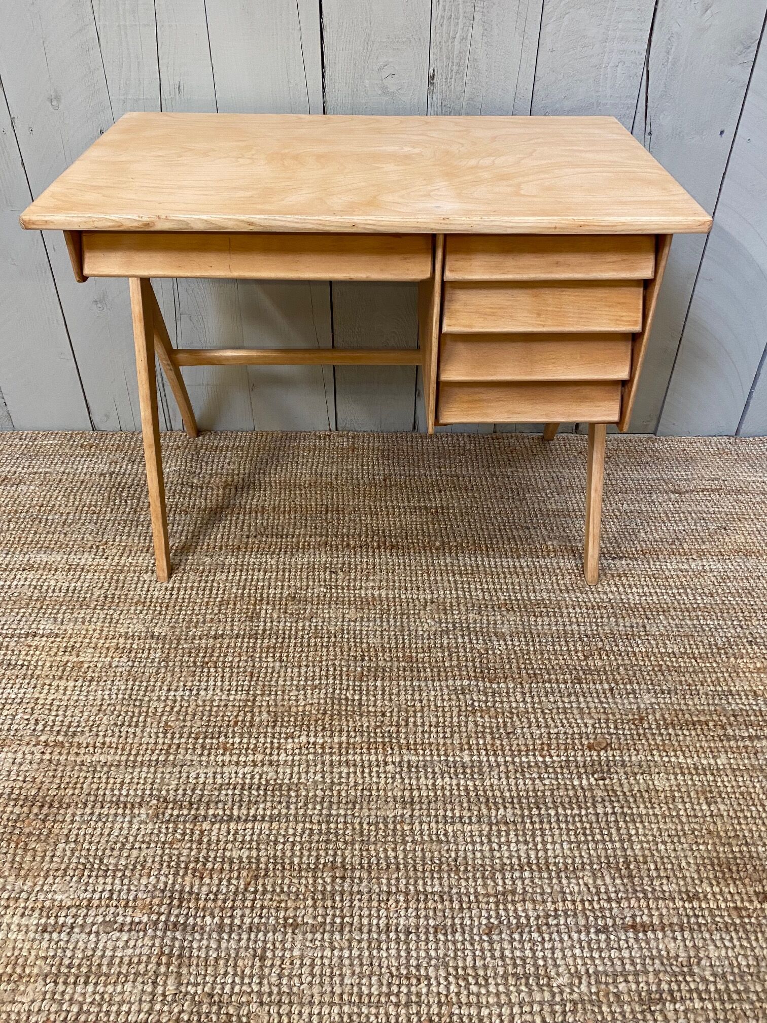 Desk of the 50s with 5 drawers