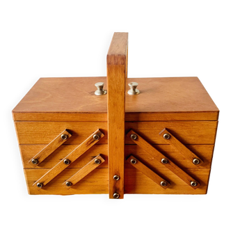Worker - vintage wooden sewing box