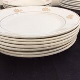 Service de 28 assiettes en porcelaine