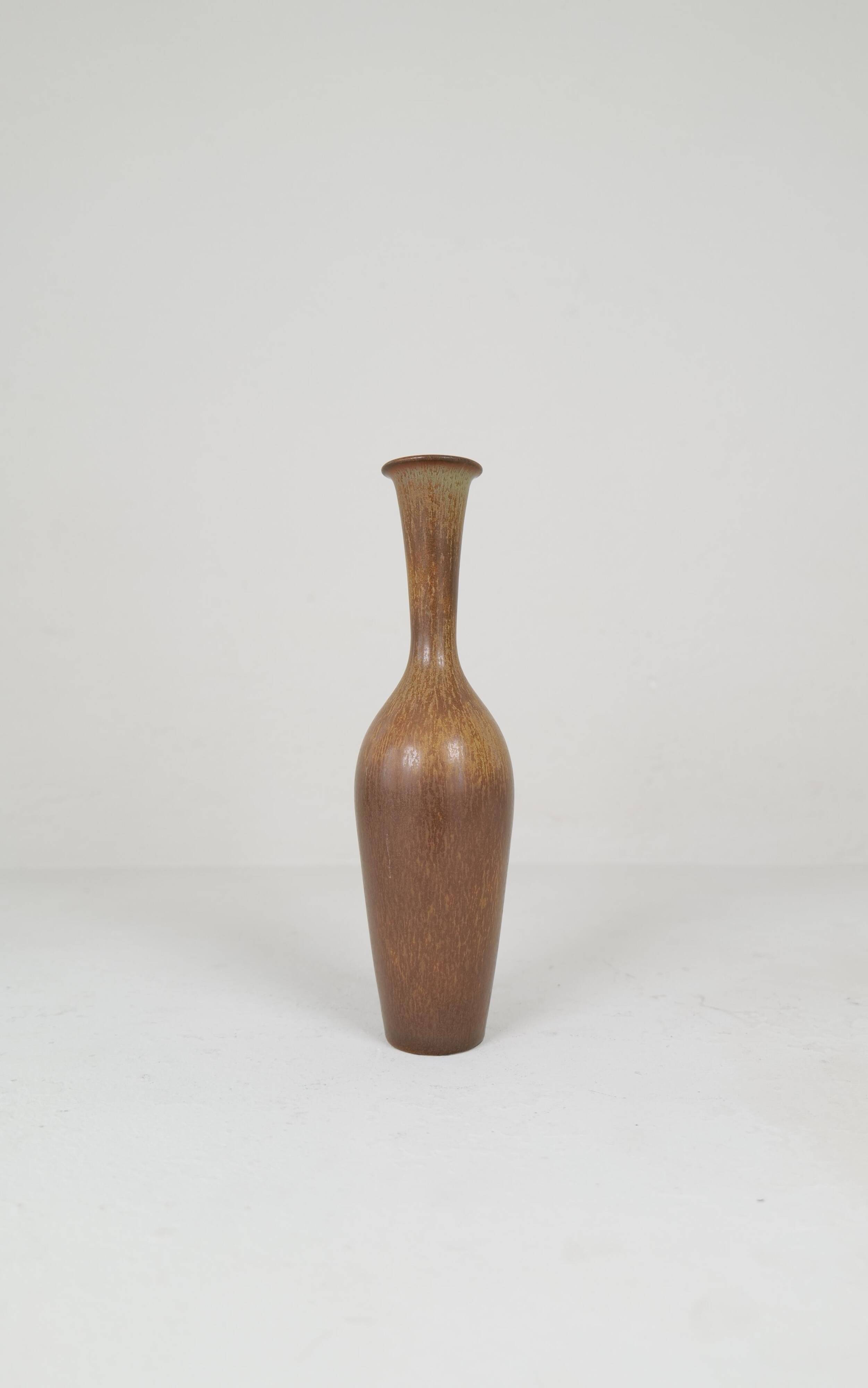 Modern group mid-century of 3 earthenware vases Rörstrand by Gunnar Nylund, Sweden