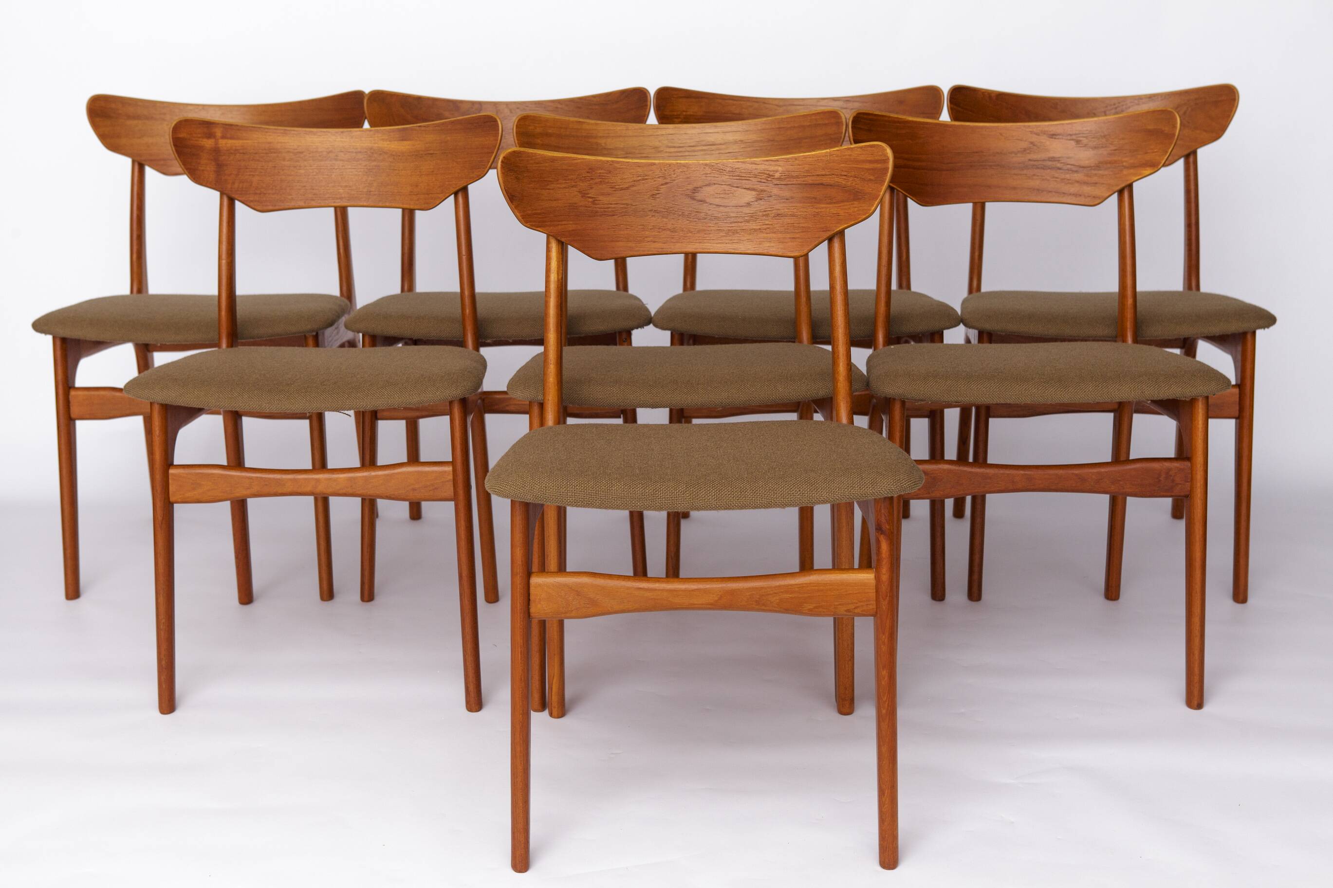 Set of 8 Schiønning & Elgaard Chairs – 1960s Danish Design for HS Møbler