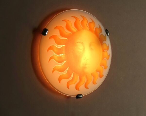 Applique murale ou plafonnier rond, soleil jaune verre opaque, années 80