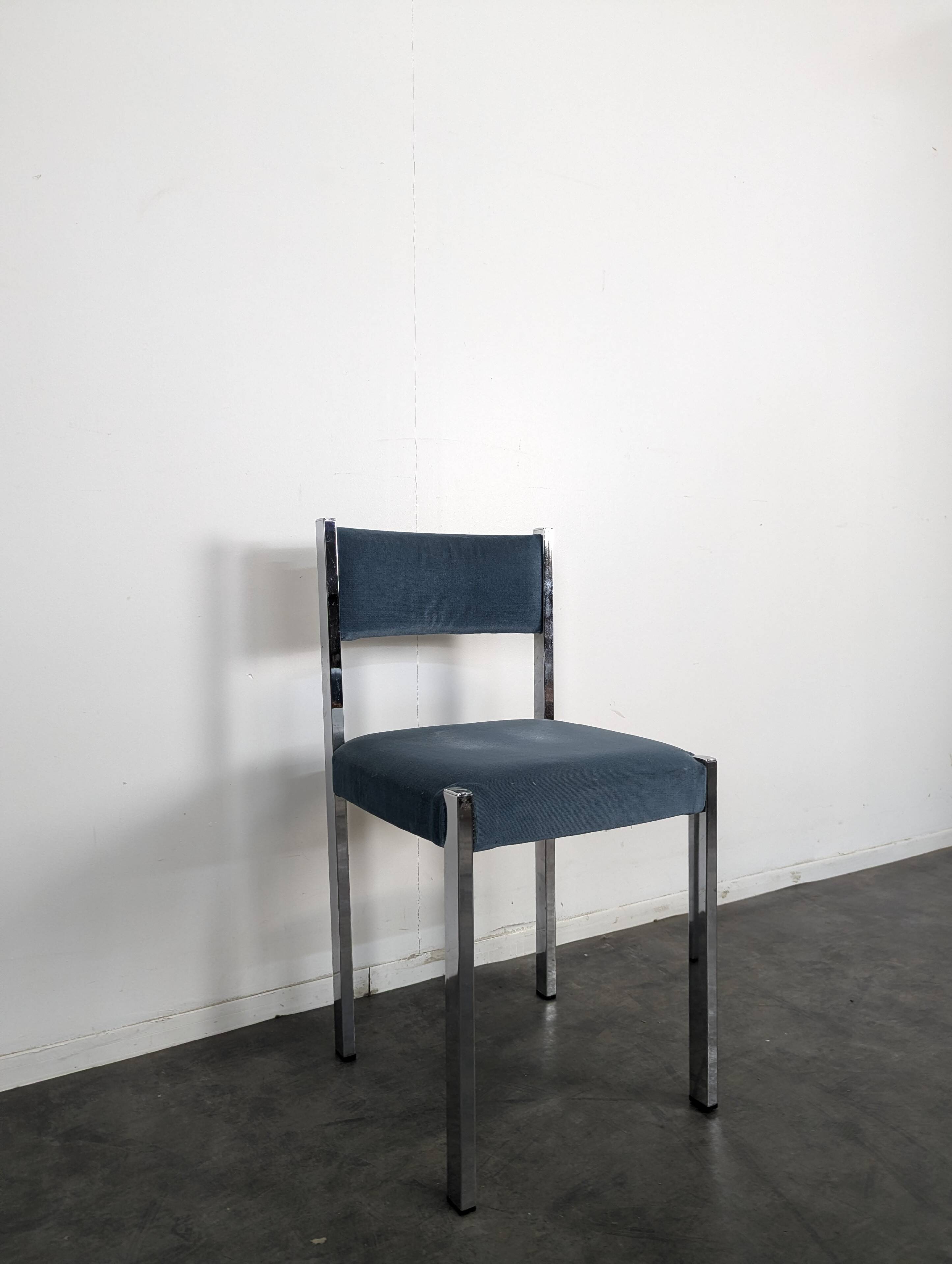 Set of 6 chairs from the 1970s by Roche Bobois.
