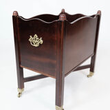 Porte-revue en acajou décoré de laiton de design danois, années 1960