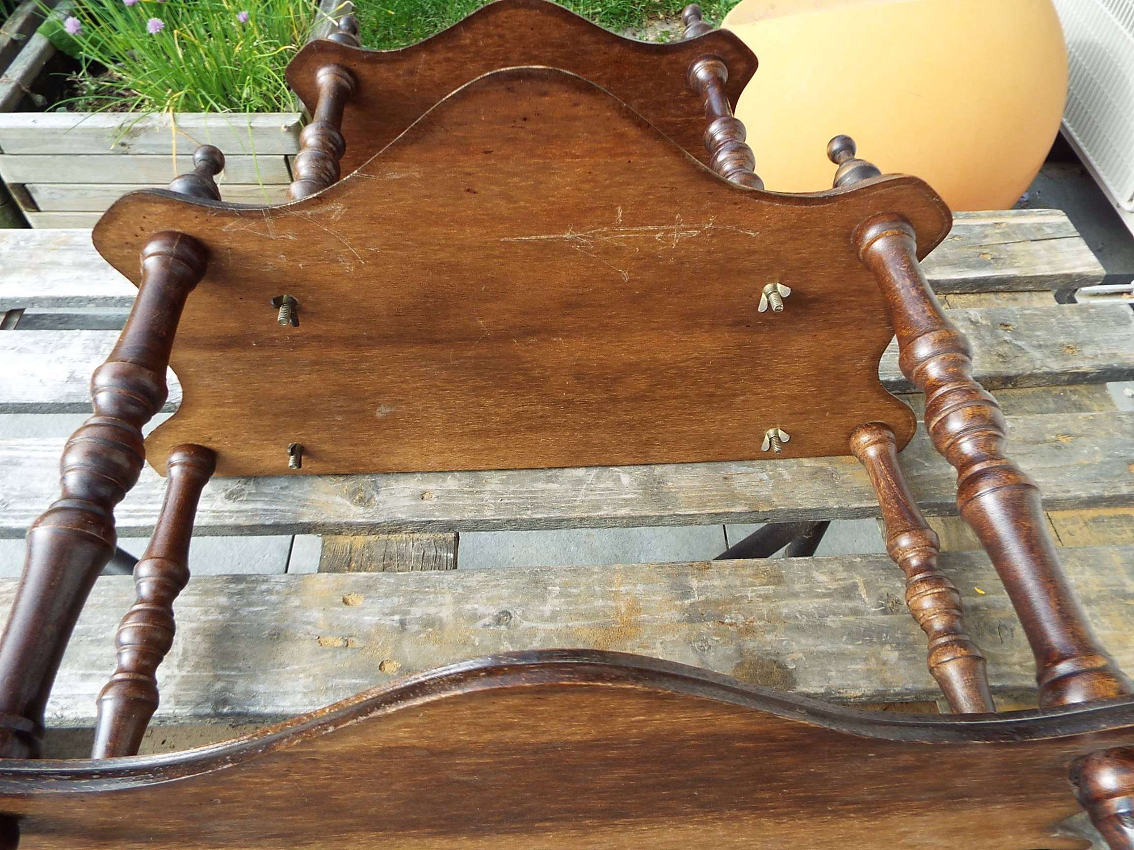 Shelf to install Napoleon III style