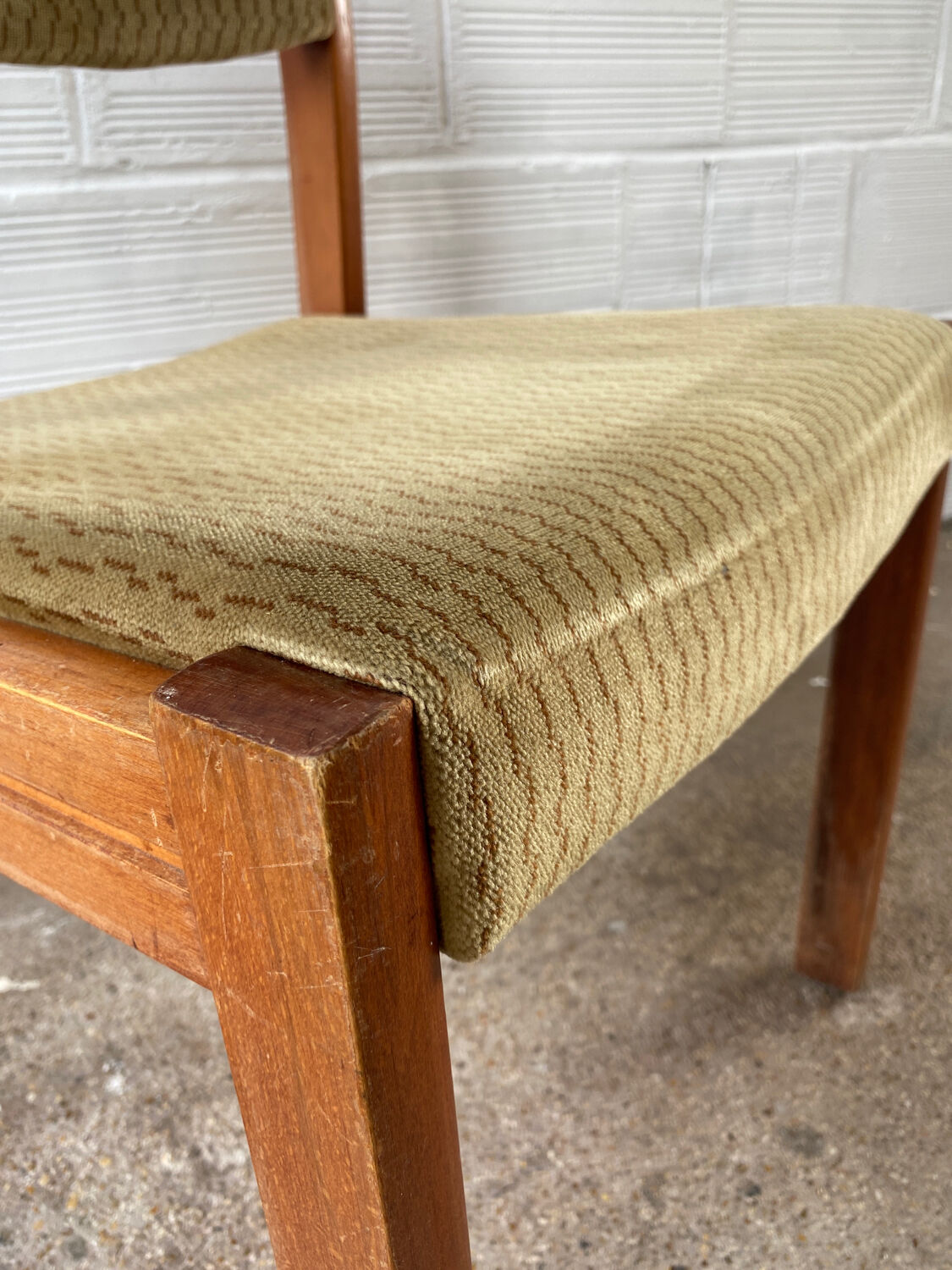 Lot 6 chaises scandinaves