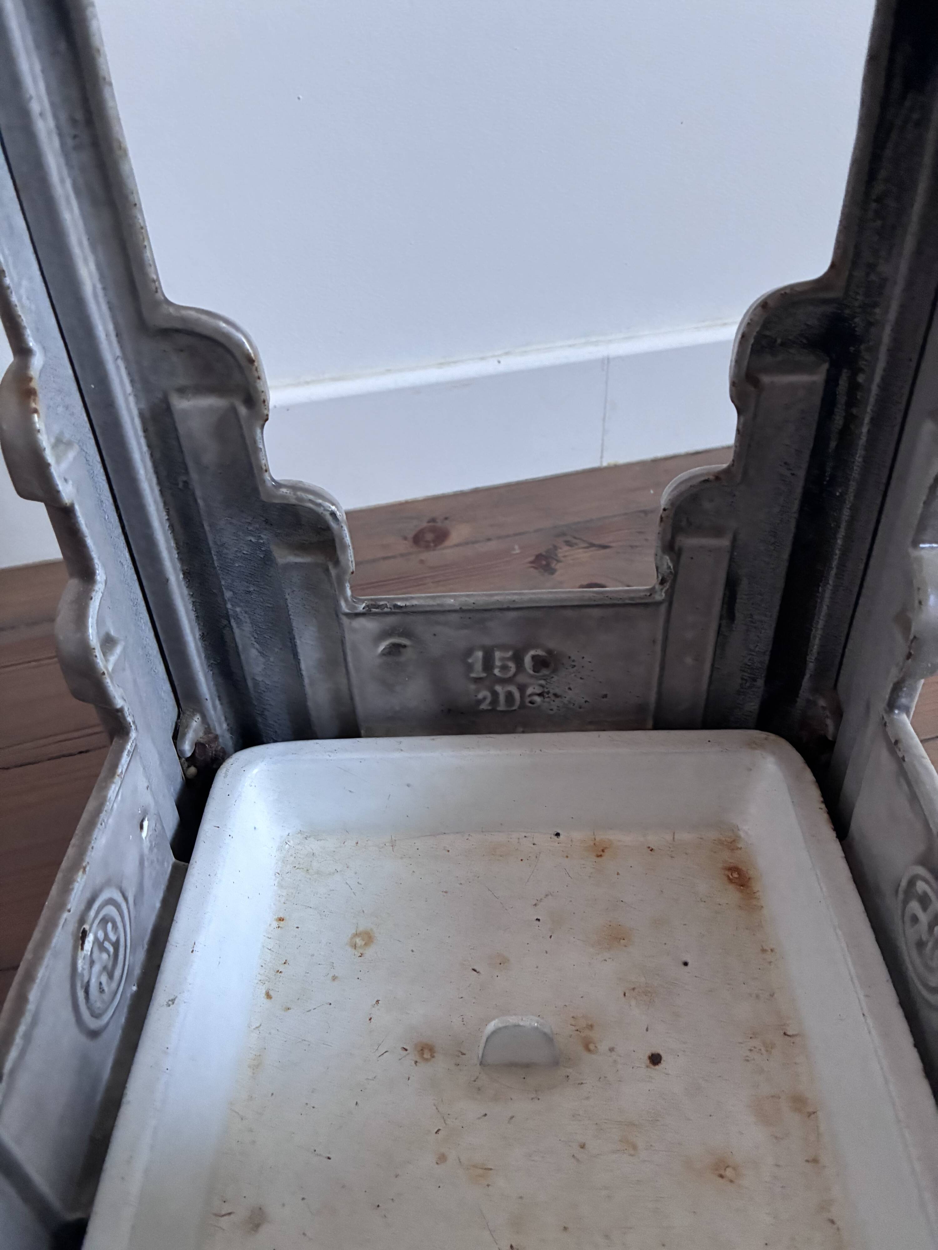 Art Deco umbrella stand from the 1930s, cast iron.