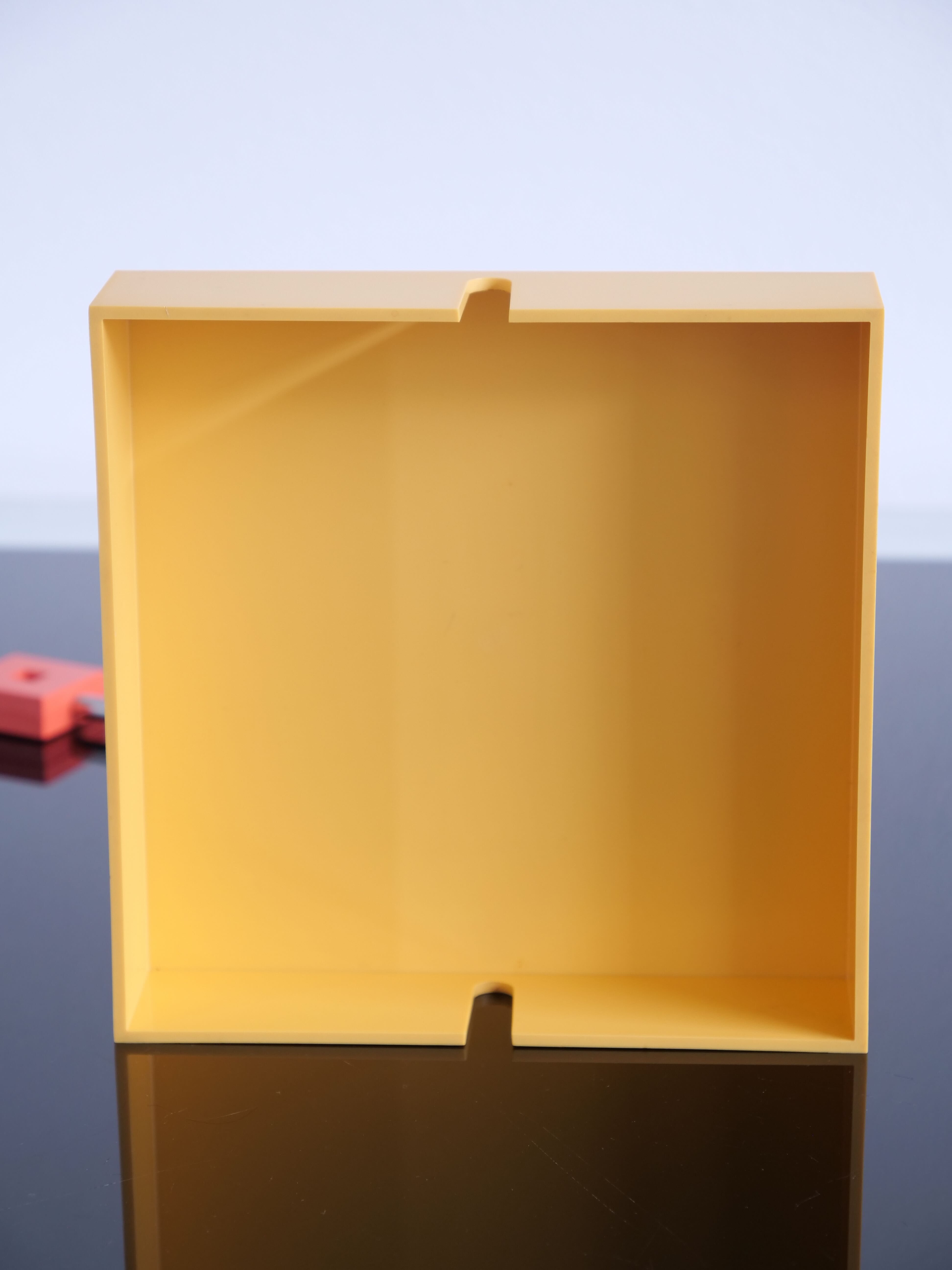 Alessi towel servant design by Michael Graves