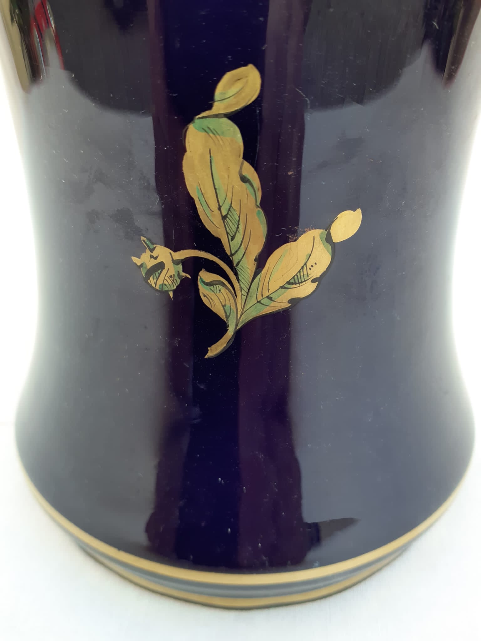 Vase en porcelaine de Tours