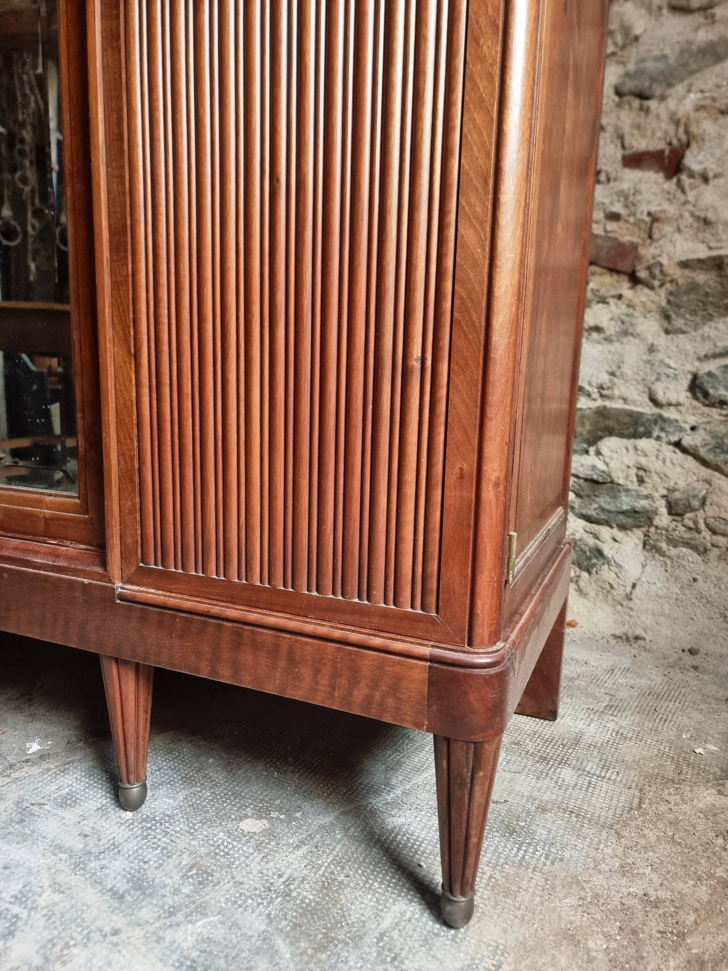 Antique Art Nouveau wardrobe with mirror – Early 20th century