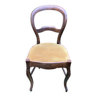 Chaise ancienne en bois assise tapissée