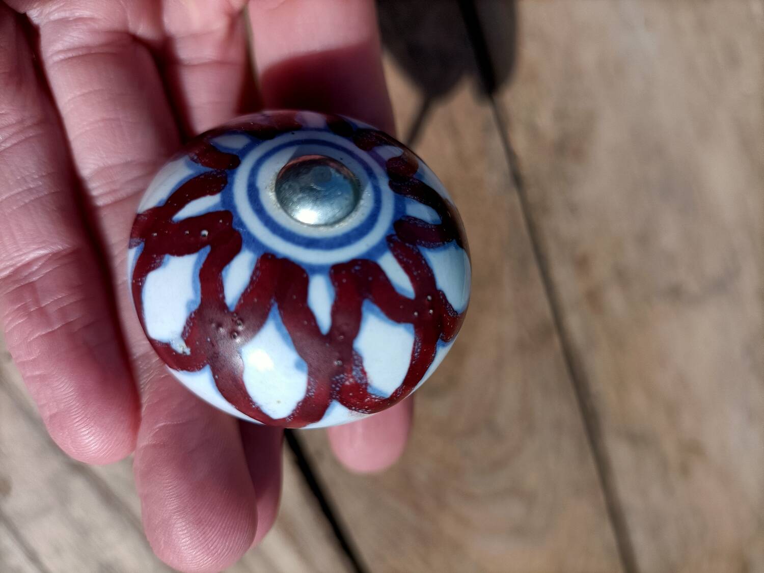 Genuine stoneware door knobs