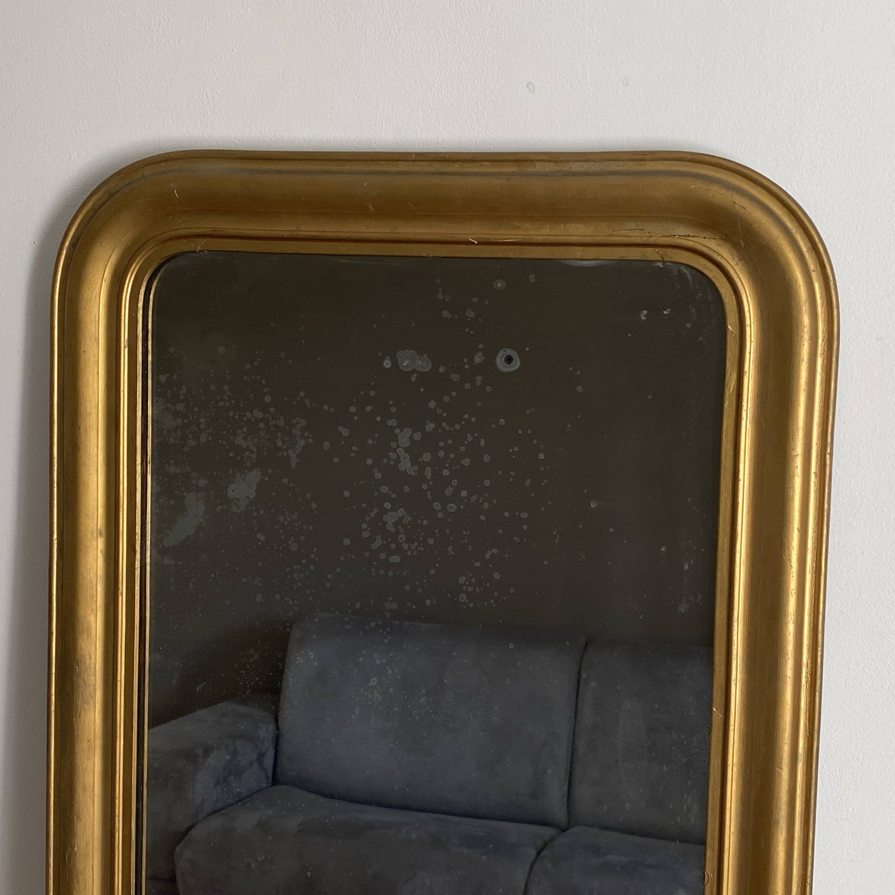Louis Philippe mirror, late 19th century. Gilded. 88x62.