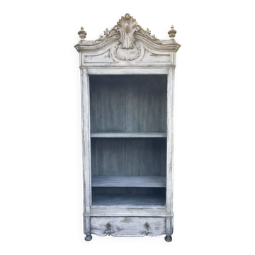 Patinated Tuscan-style bonnetière
