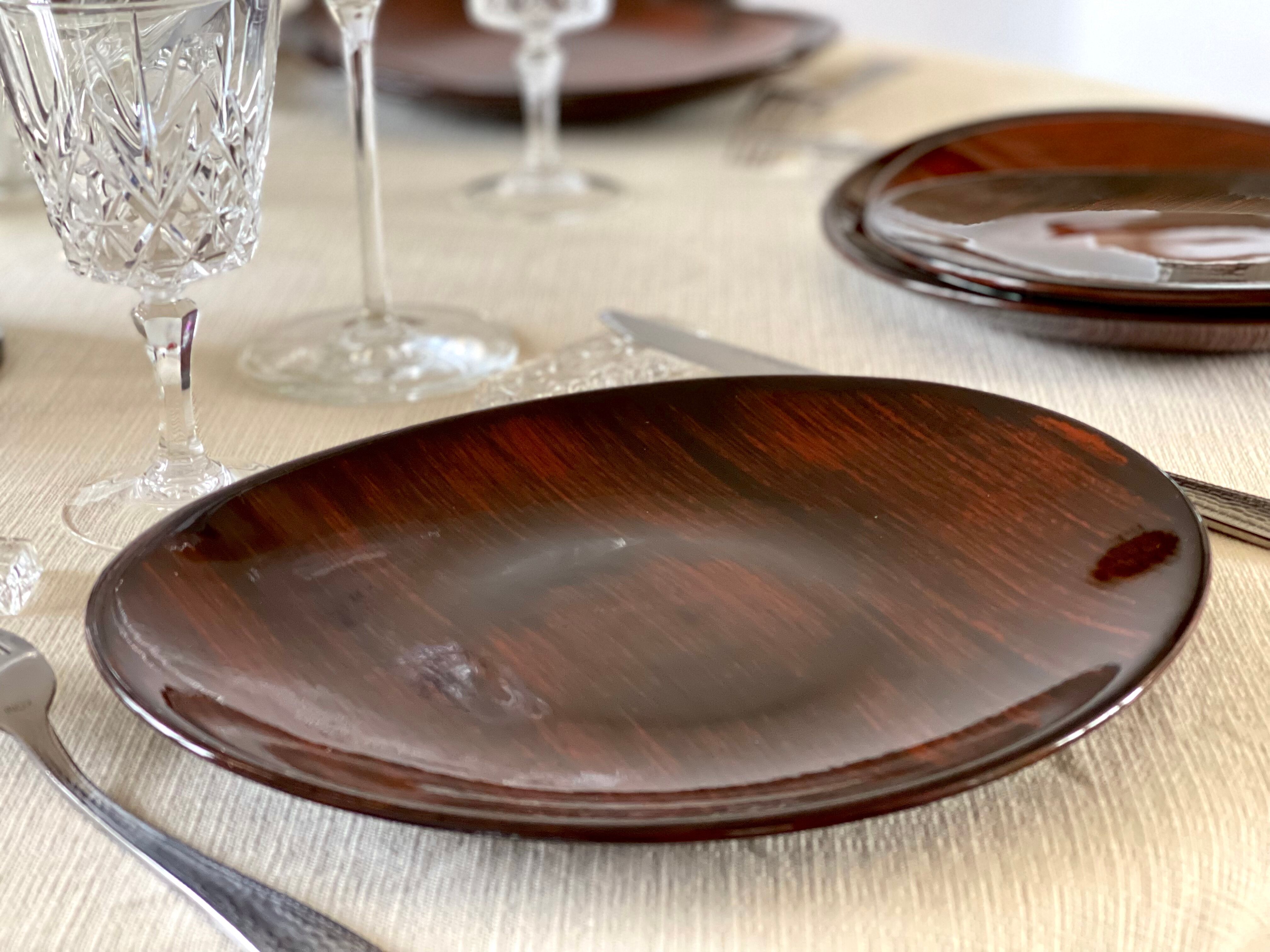 12 assiettes vintage 1970