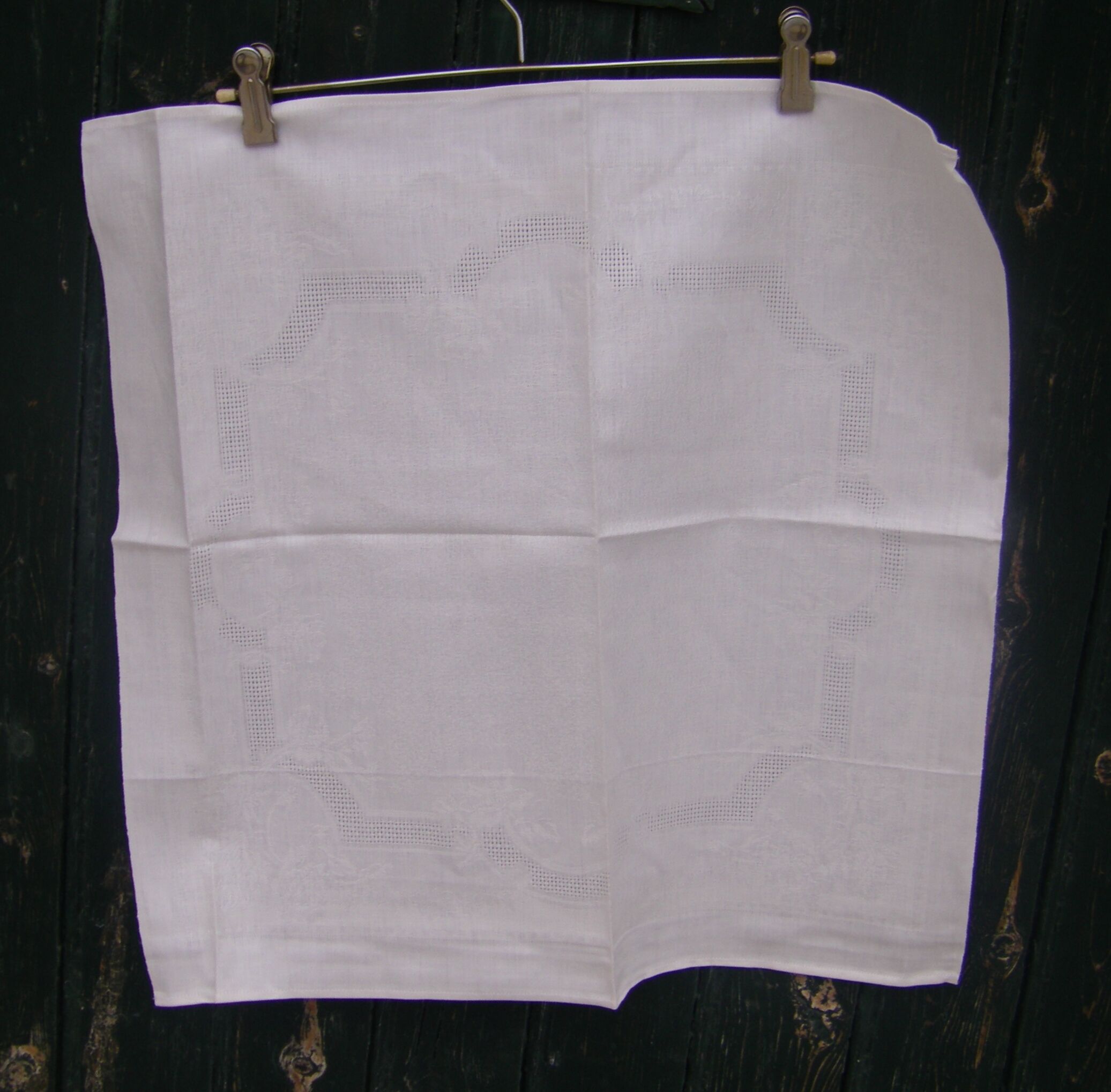 Tablecloth and its eight vintage towels