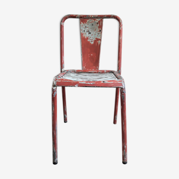 Chaise industrielle française Tolix patinée rouge 1940 - 1950