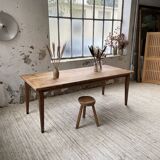 Farmhouse table with spindle legs 2m