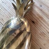 Brass pineapple