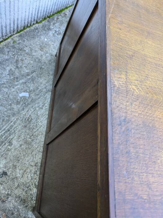 Administrative adult desk