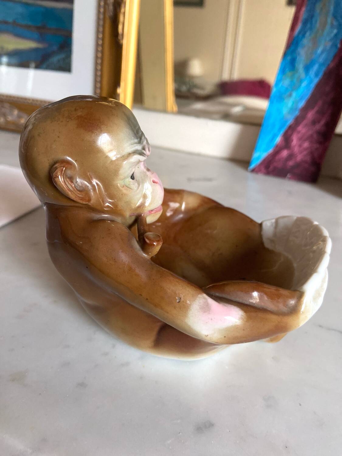 Pipe holder, ashtray or monkey pocket emptier