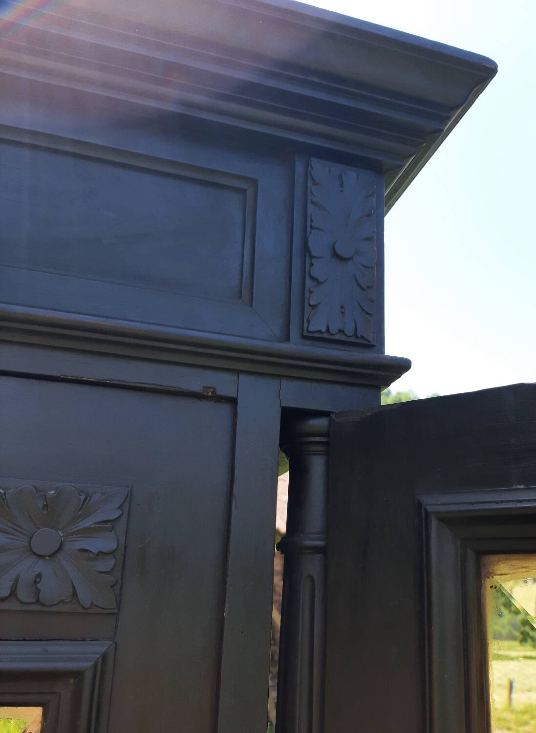 Dressmaker's cabinet with beveled triptych mirrors. (Mirror cabinet)