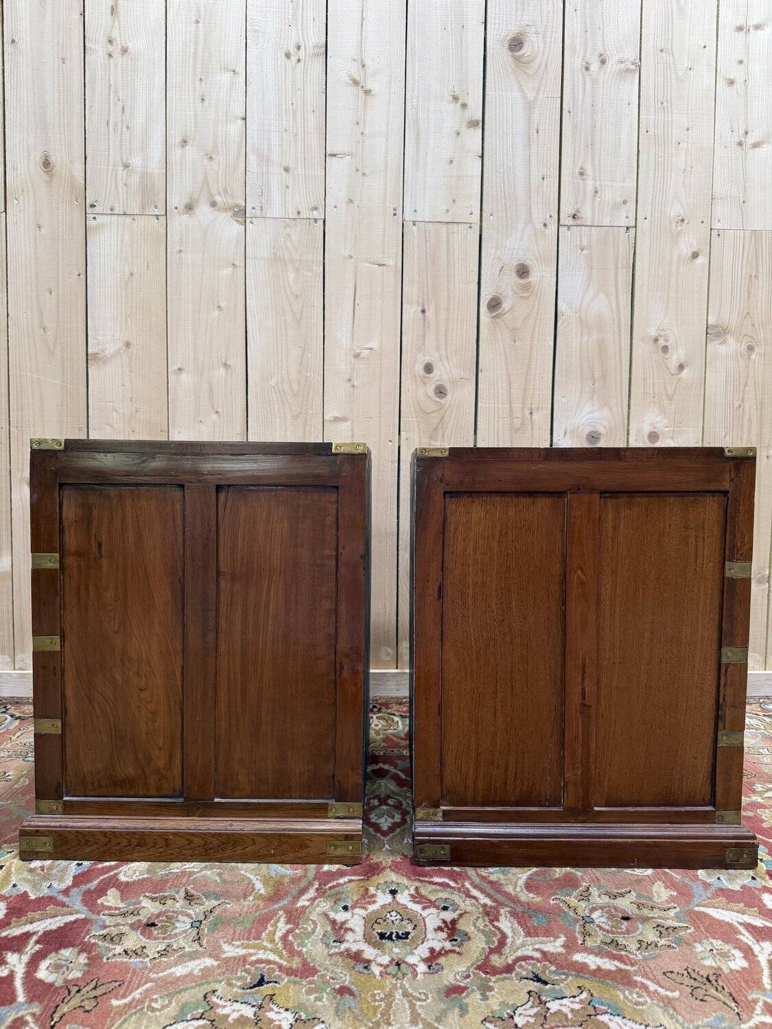 Pair of bedside tables "Marin"