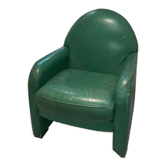 Green club armchair ultra design in contemporary vintage leather