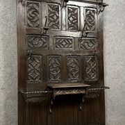 Neo-Gothic coat rack in carved oak, 19th century