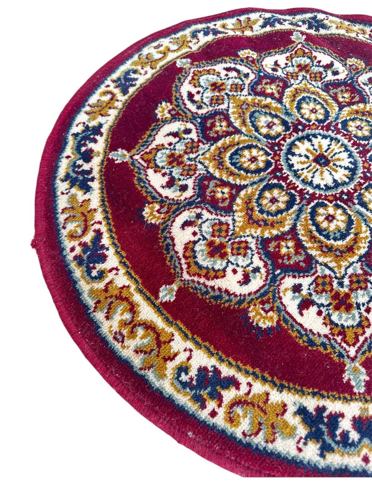 Round oriental rug