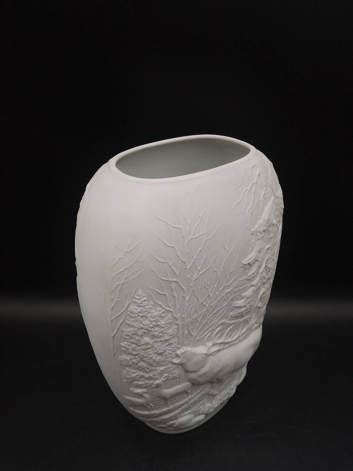 Royal Porzellan Germany KPM Bavaria Biscuit Porcelain Vase