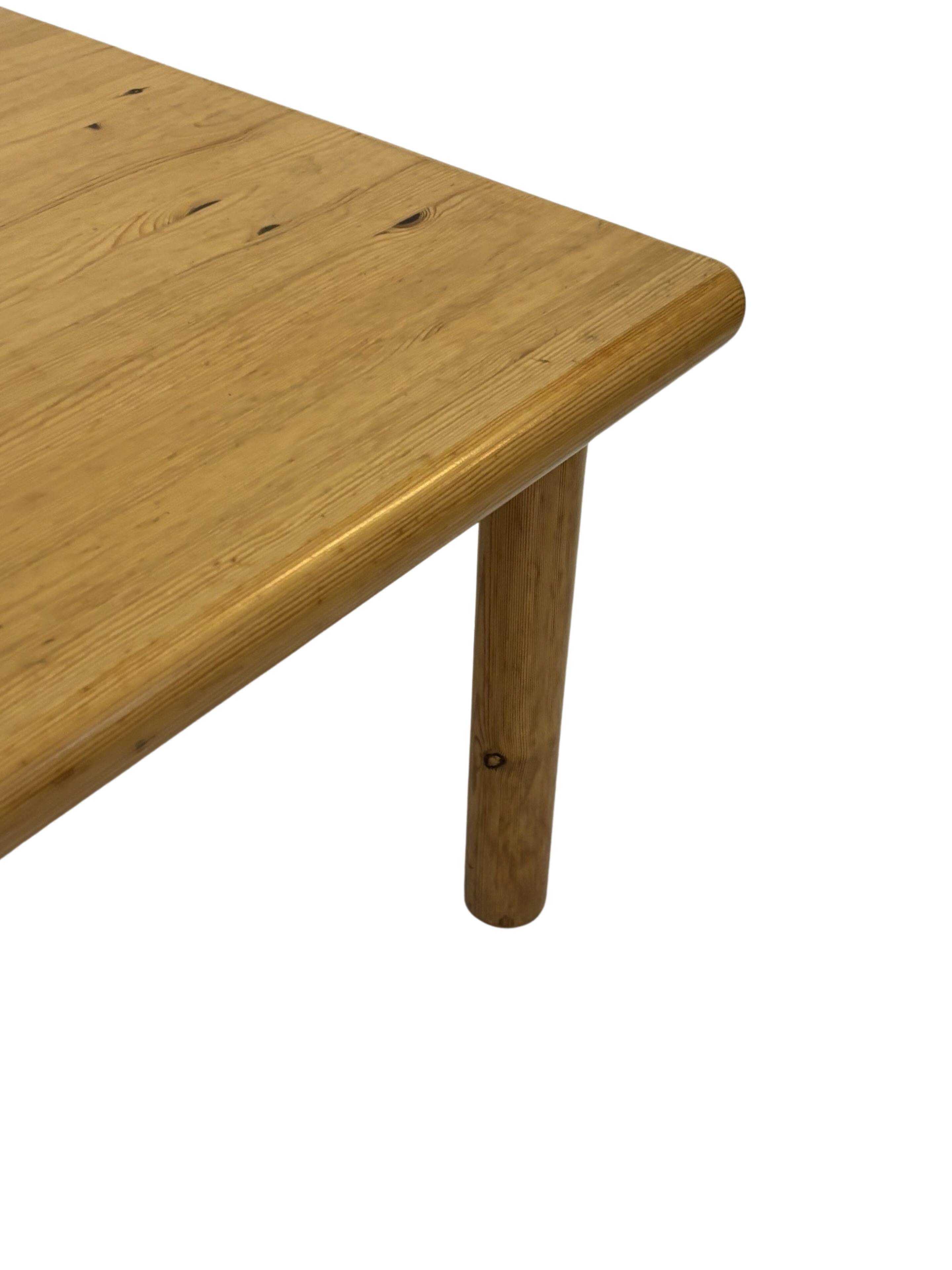 Vintage coffee table in pine 70s minimalist design