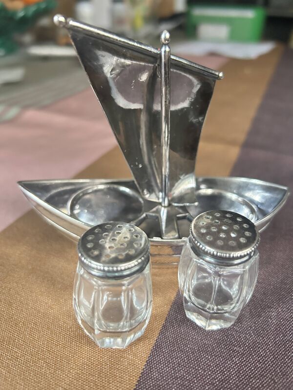 Voilier salière poivrier Cristofle collection Gallia en métal argenté RARE