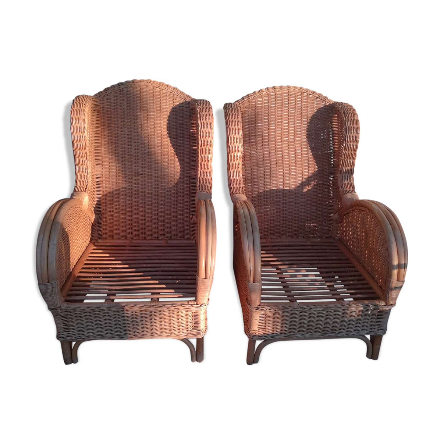 Paire de fauteuils en rotin
