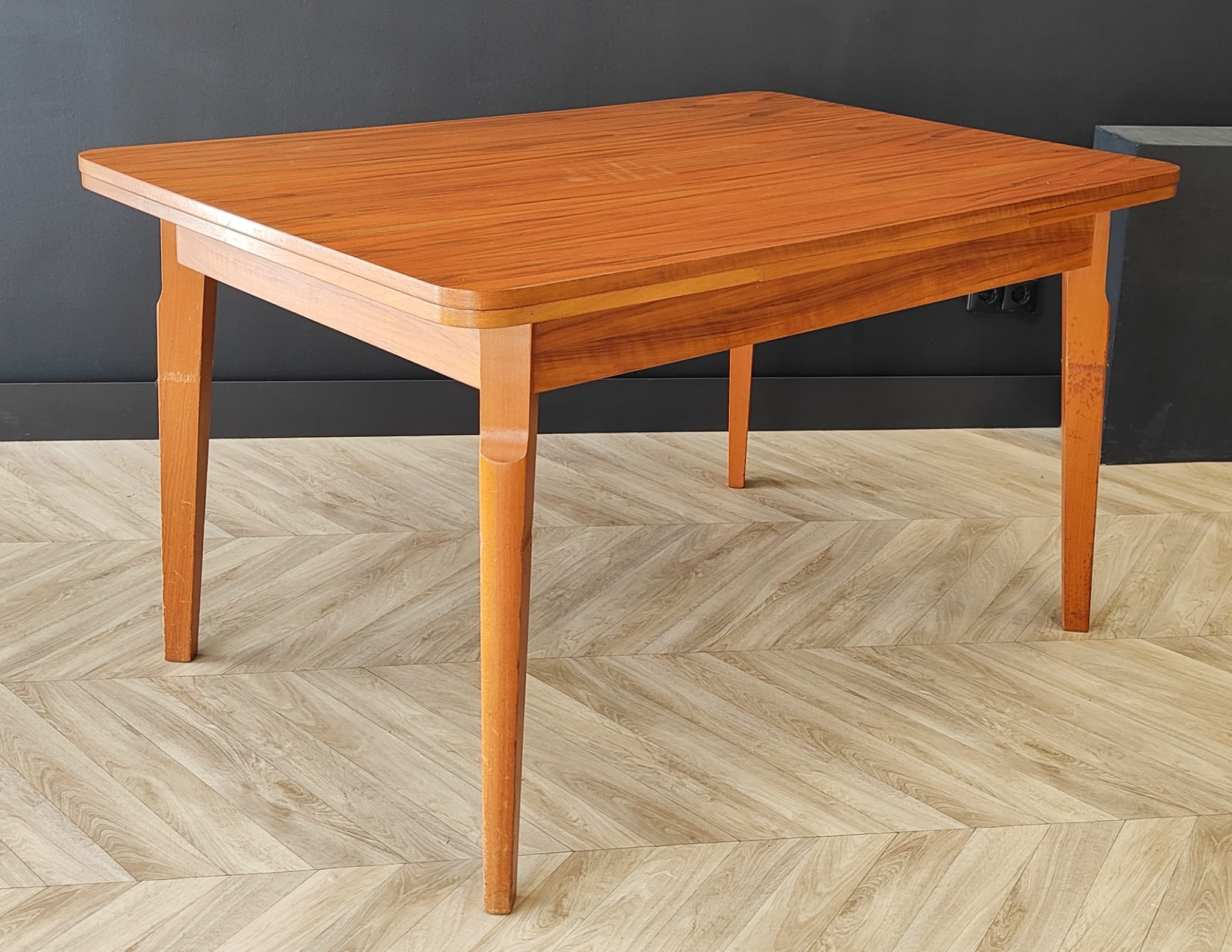 Mid century dining table vintage - extendable