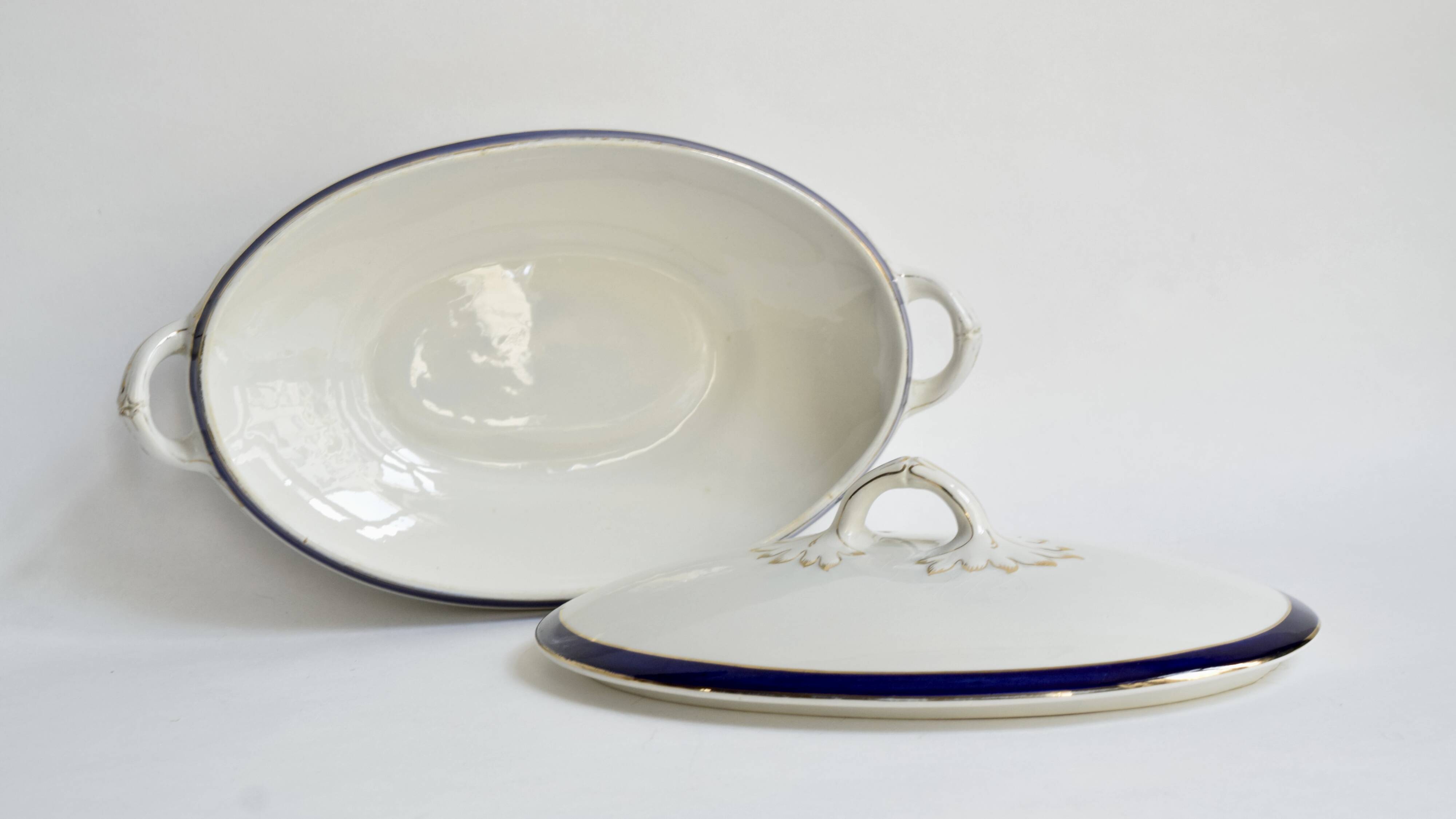 Sarreguemines earthenware - Former vegetable bowl