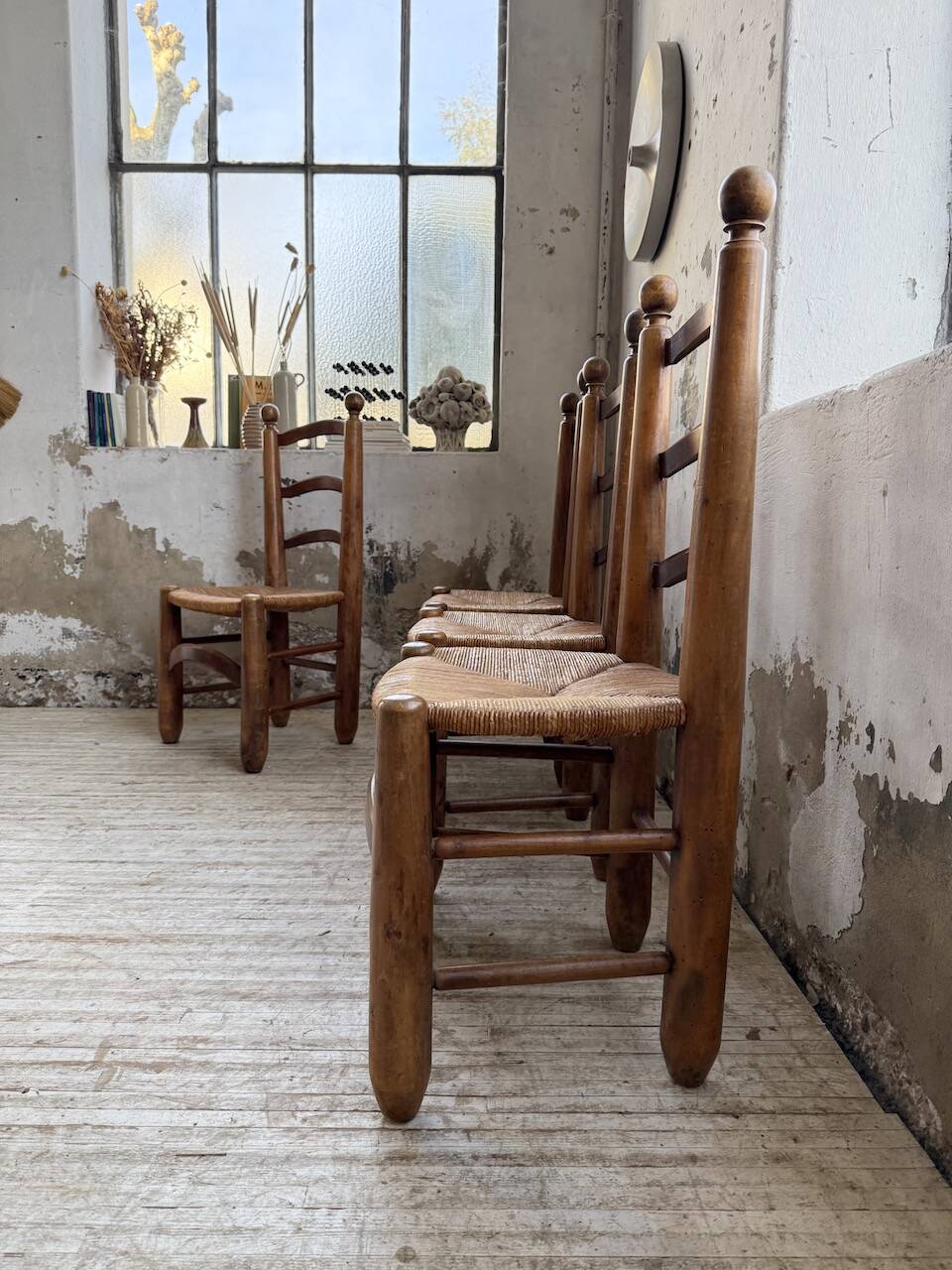Set of 4 oak and straw chairs Dudouyt 1940