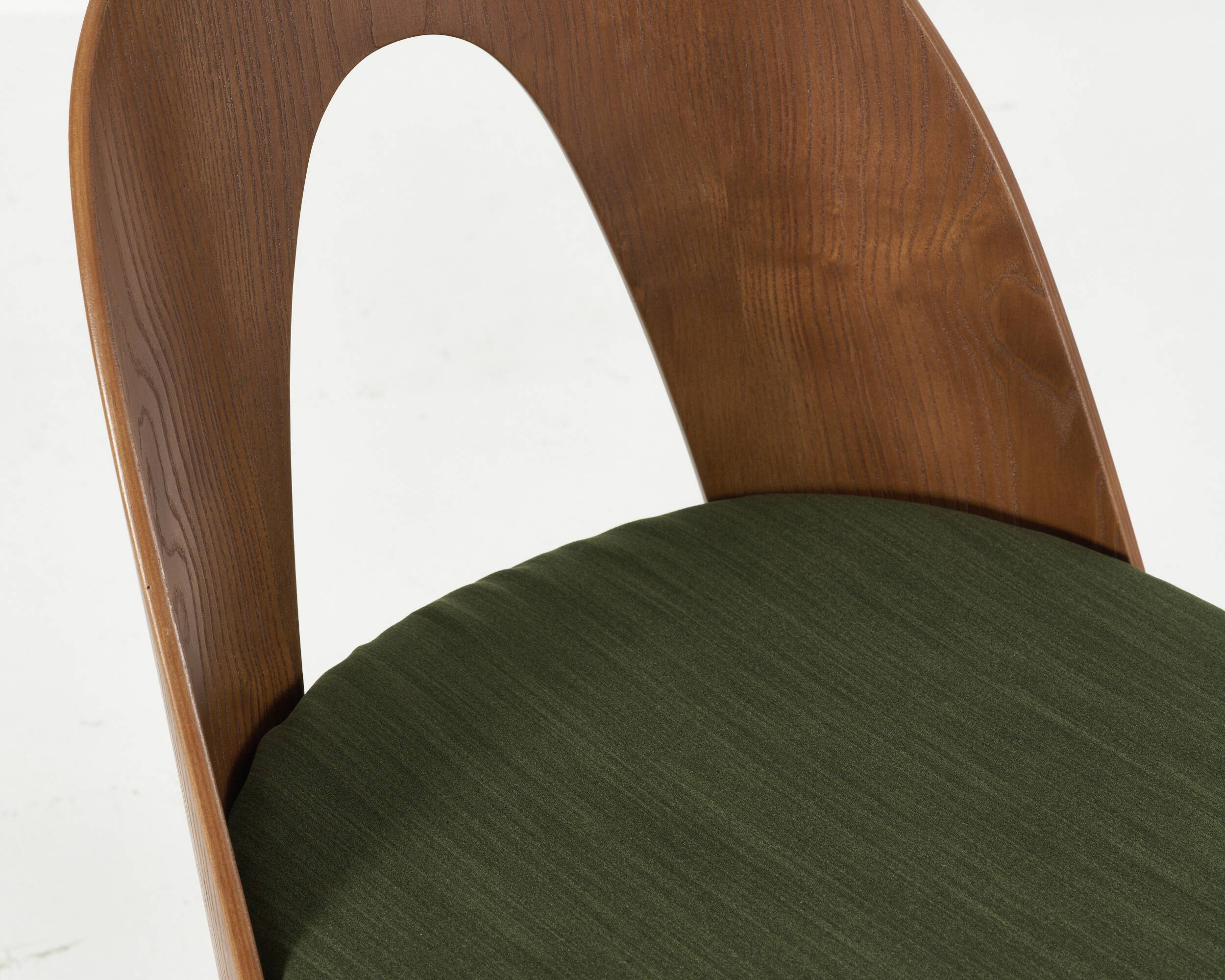 Chaise Antonin Suman des années 60