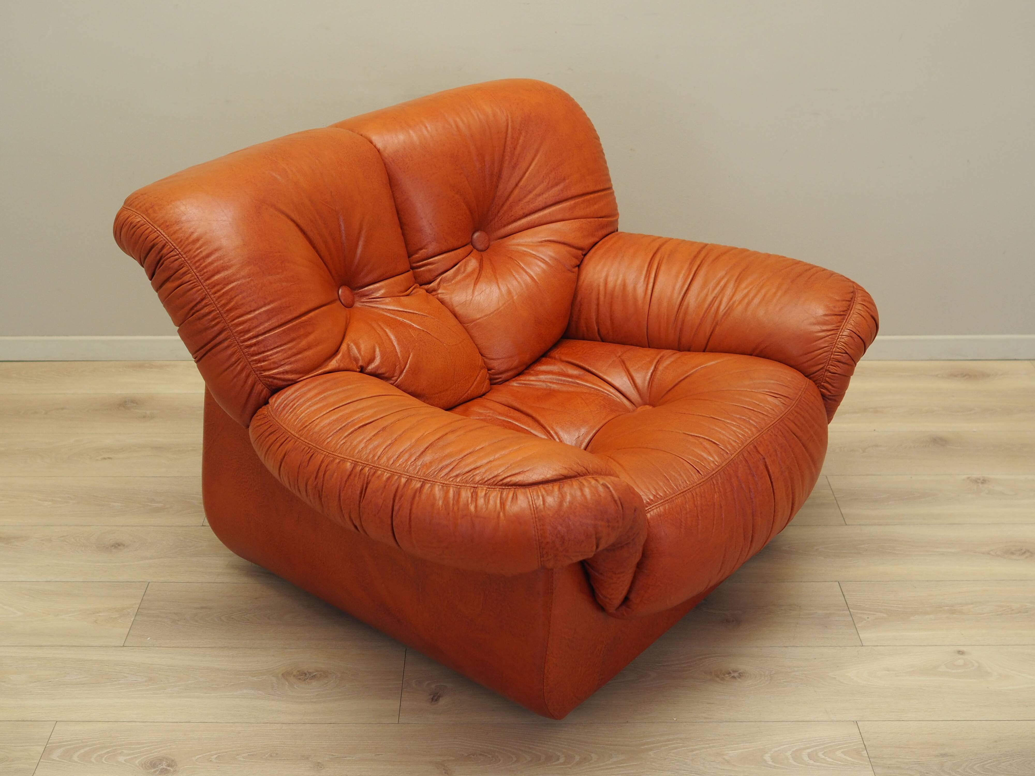 Lounge chair, Italian design, 1970s, manufacturer: PelleRossi