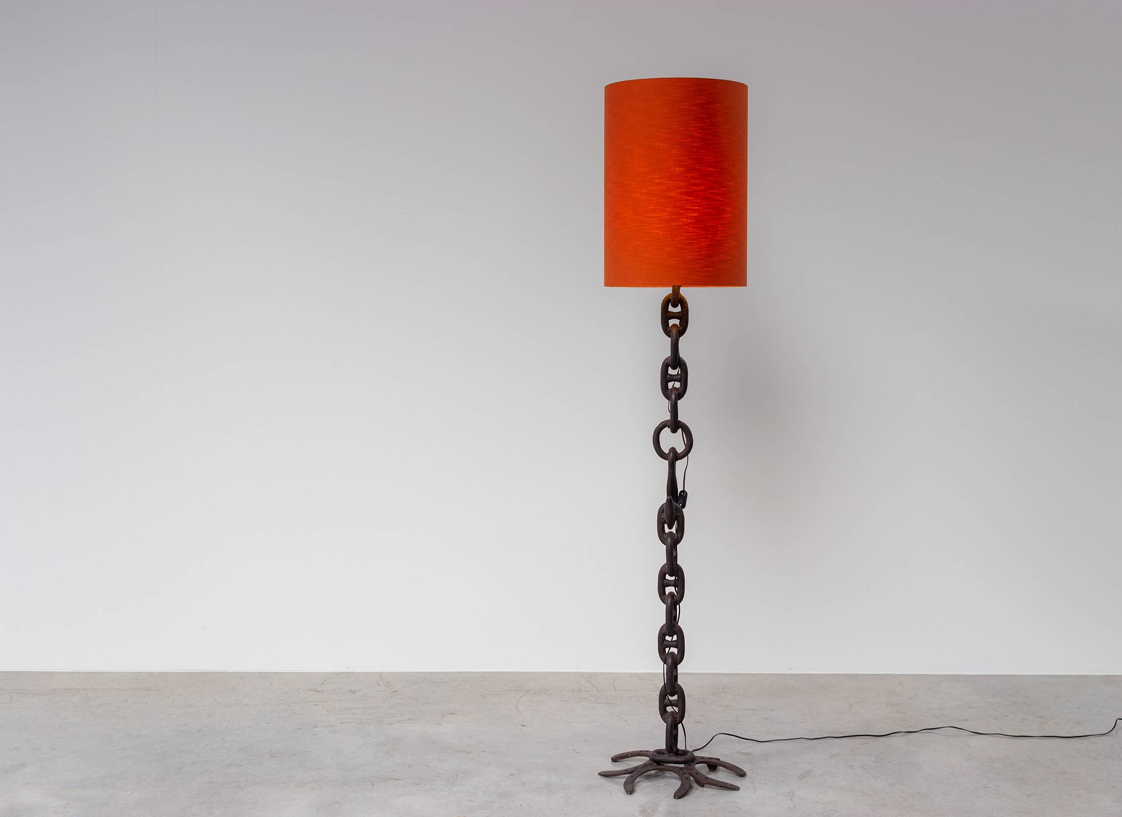 Sculptural Industrial Floor Lamp In Welded Iron Chain 80s Brutalist Design