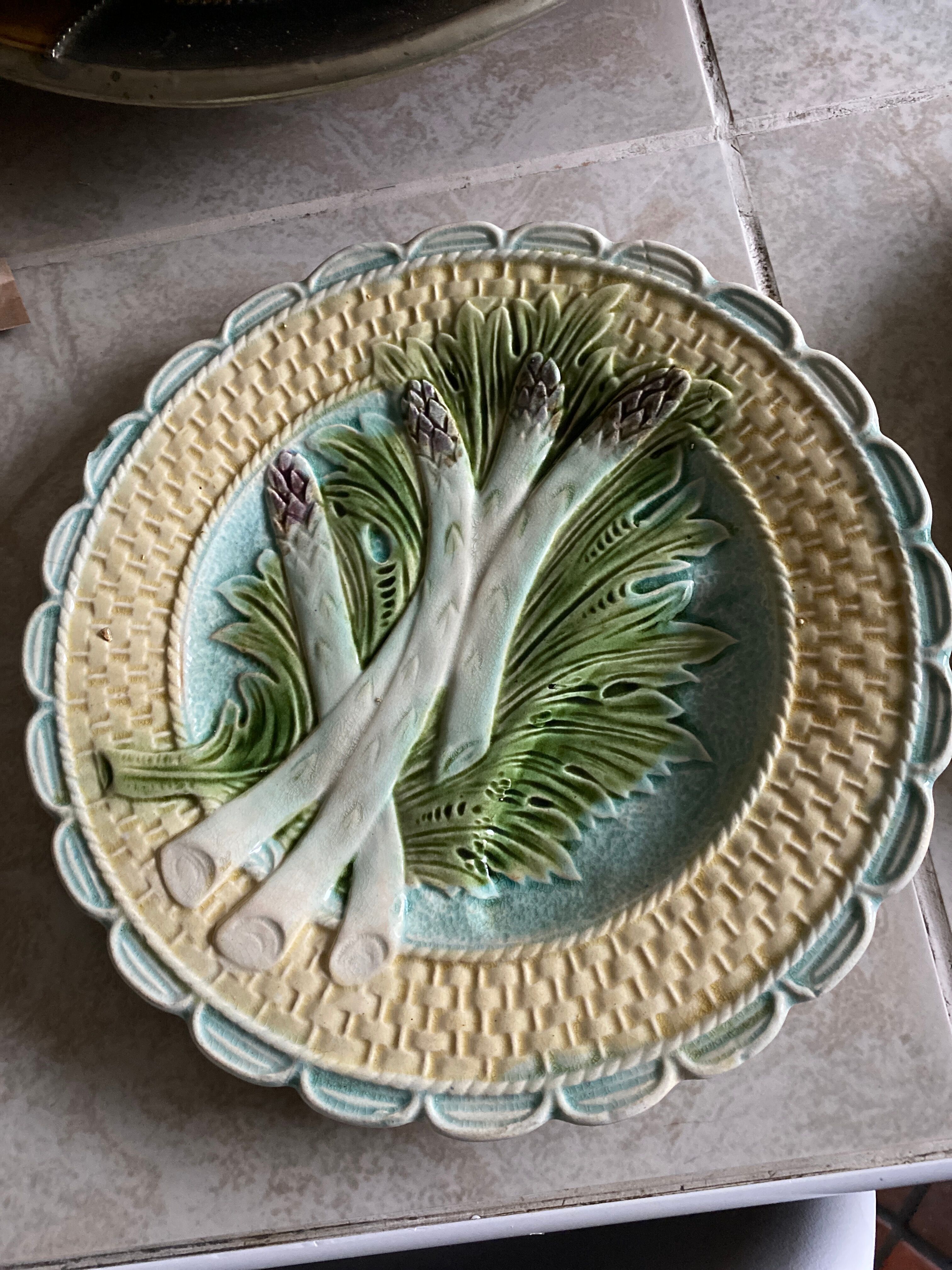 2 plates slurry asparagus