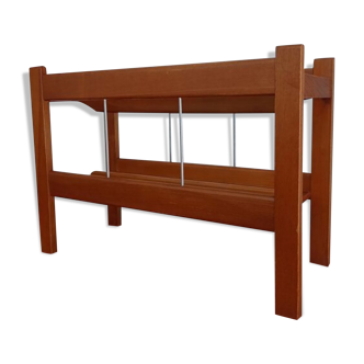 Scandinavian magazine holder
