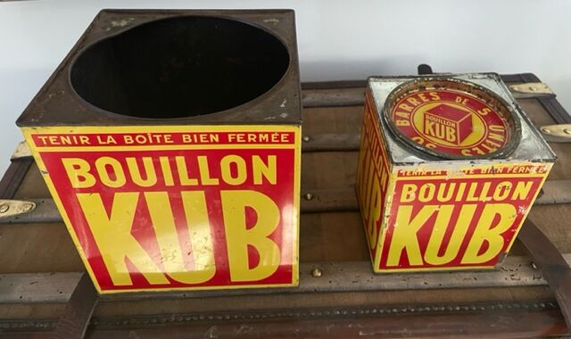 Duo of boxes Bouillon Kub metal 1950