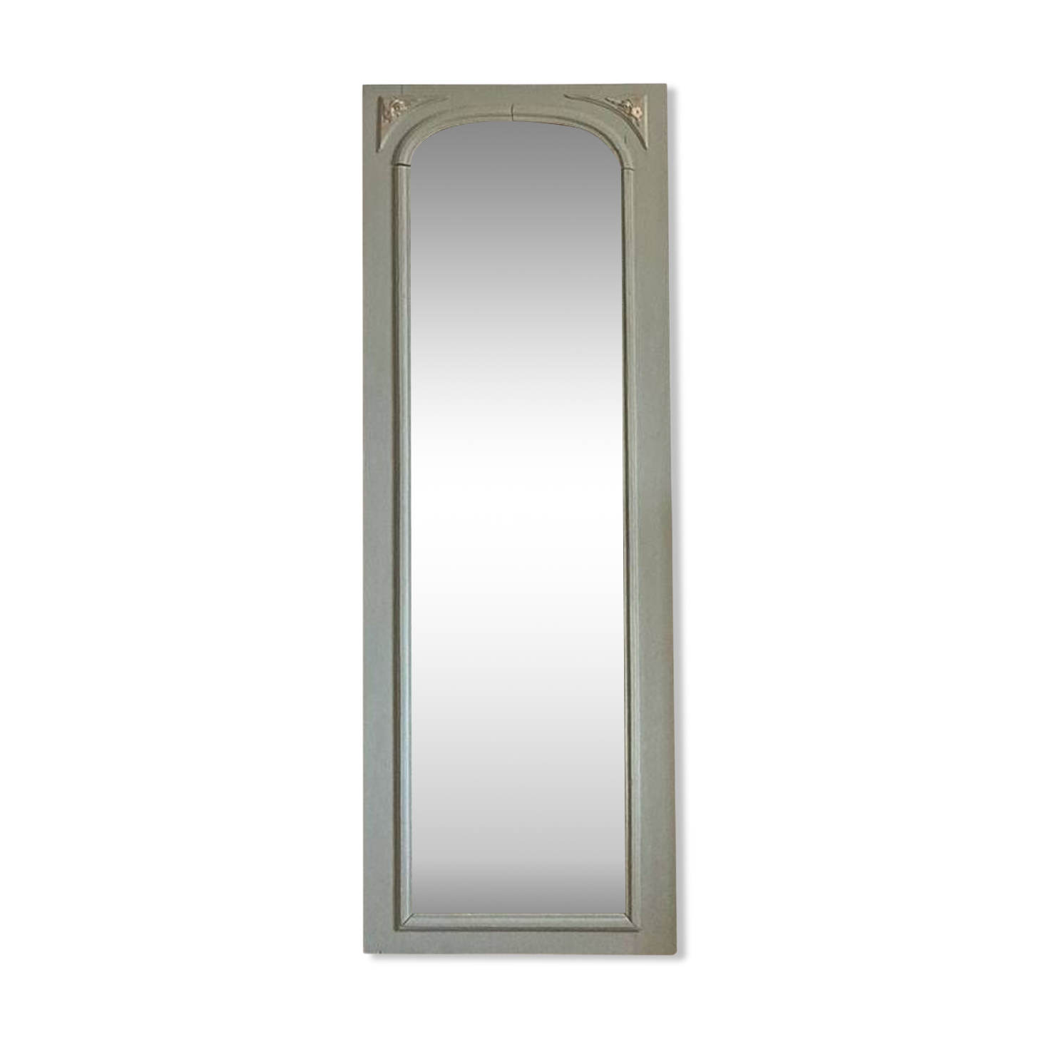Beveled mirror