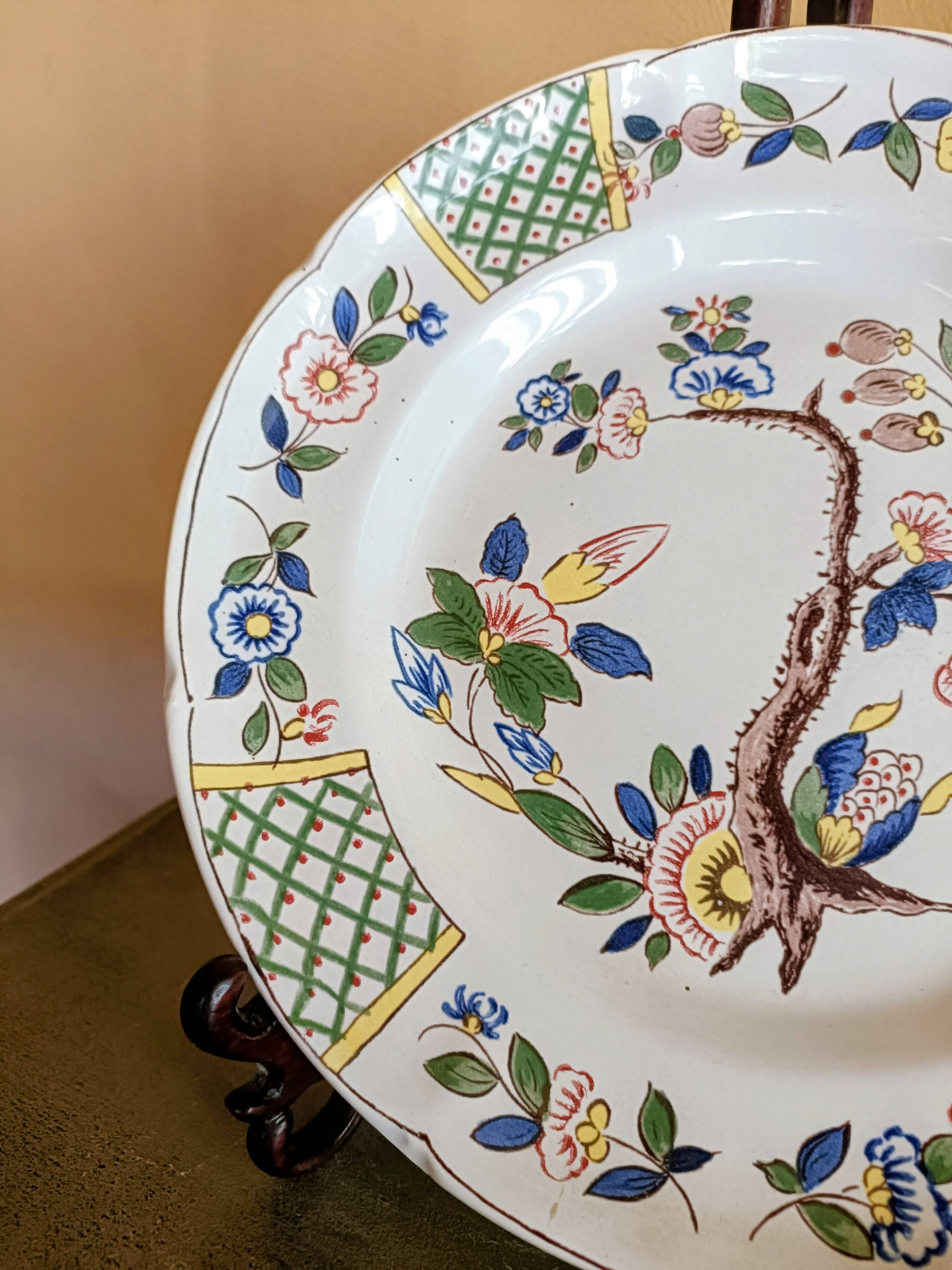Assiette St Clément l'arbre fleuri