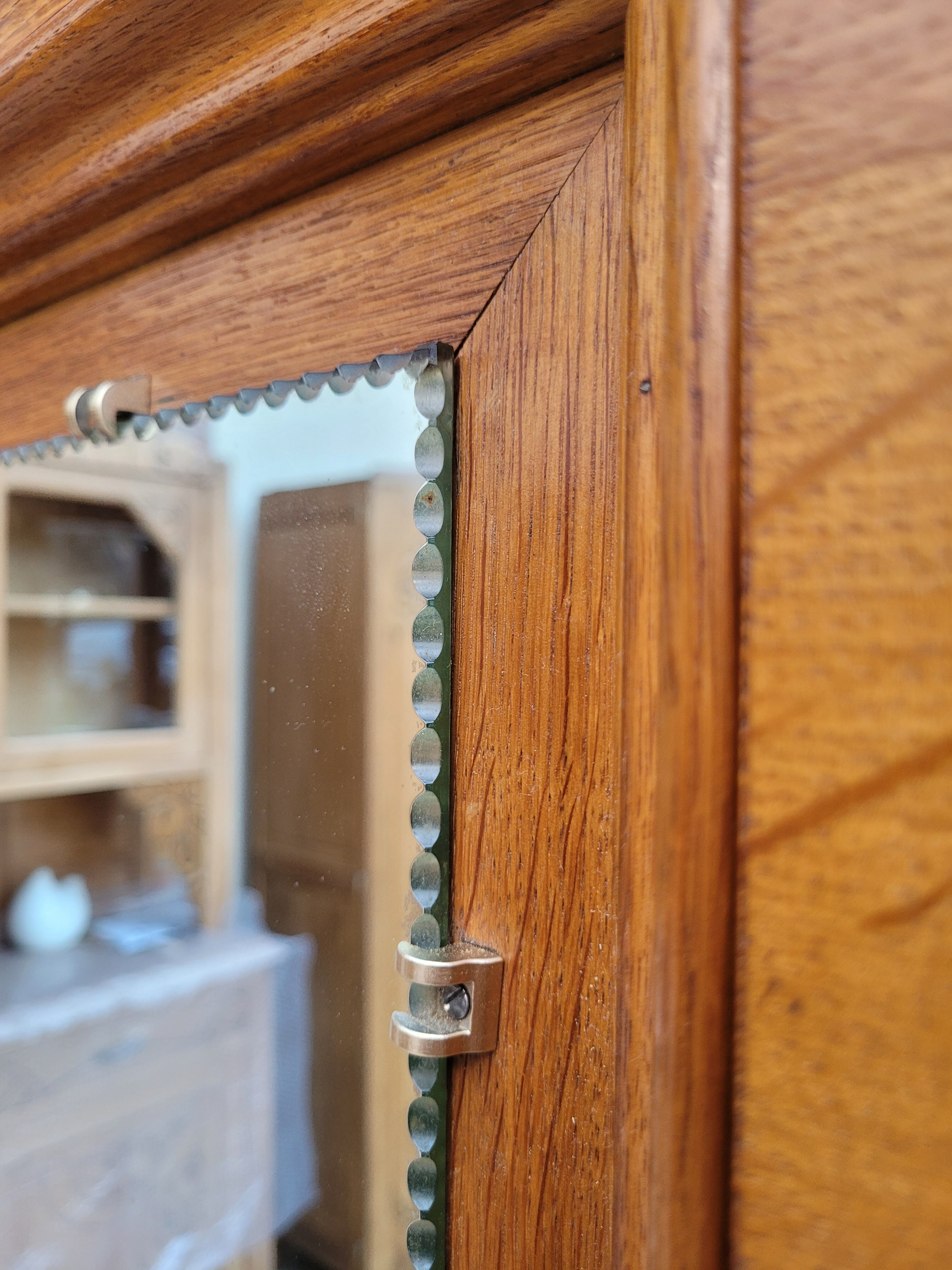 Armoire vintage art déco
