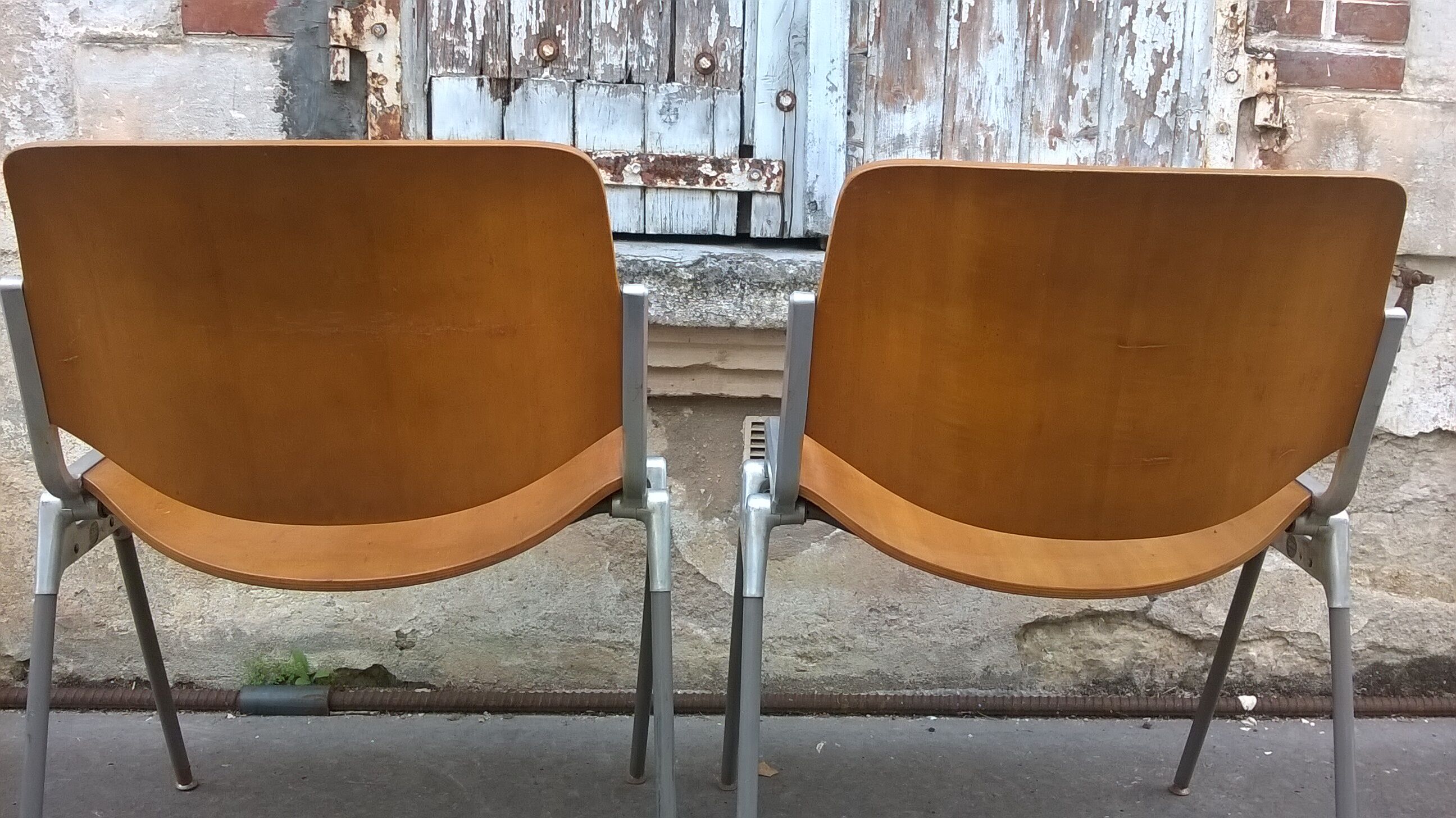 pairs chairs Giancarlo Piretti 1970